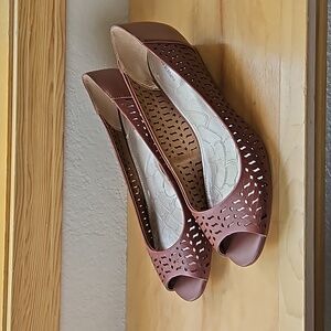 NWOT - Women's Giani Bernini Sollina Peep Wedge Shoe